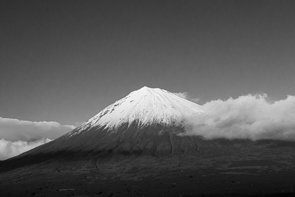 1200397 bw m 1 - Fotoobraz hory Fudži - černobílý, za soumraku - FUJI.pictures