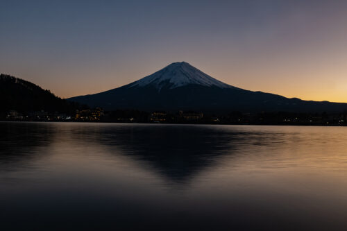 Fotografie hora Fudži - barevná, foceno začátkem ledna, krátce po západu slunce no.1200670